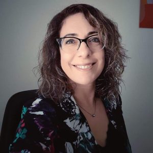 Dra. Paula Irueste